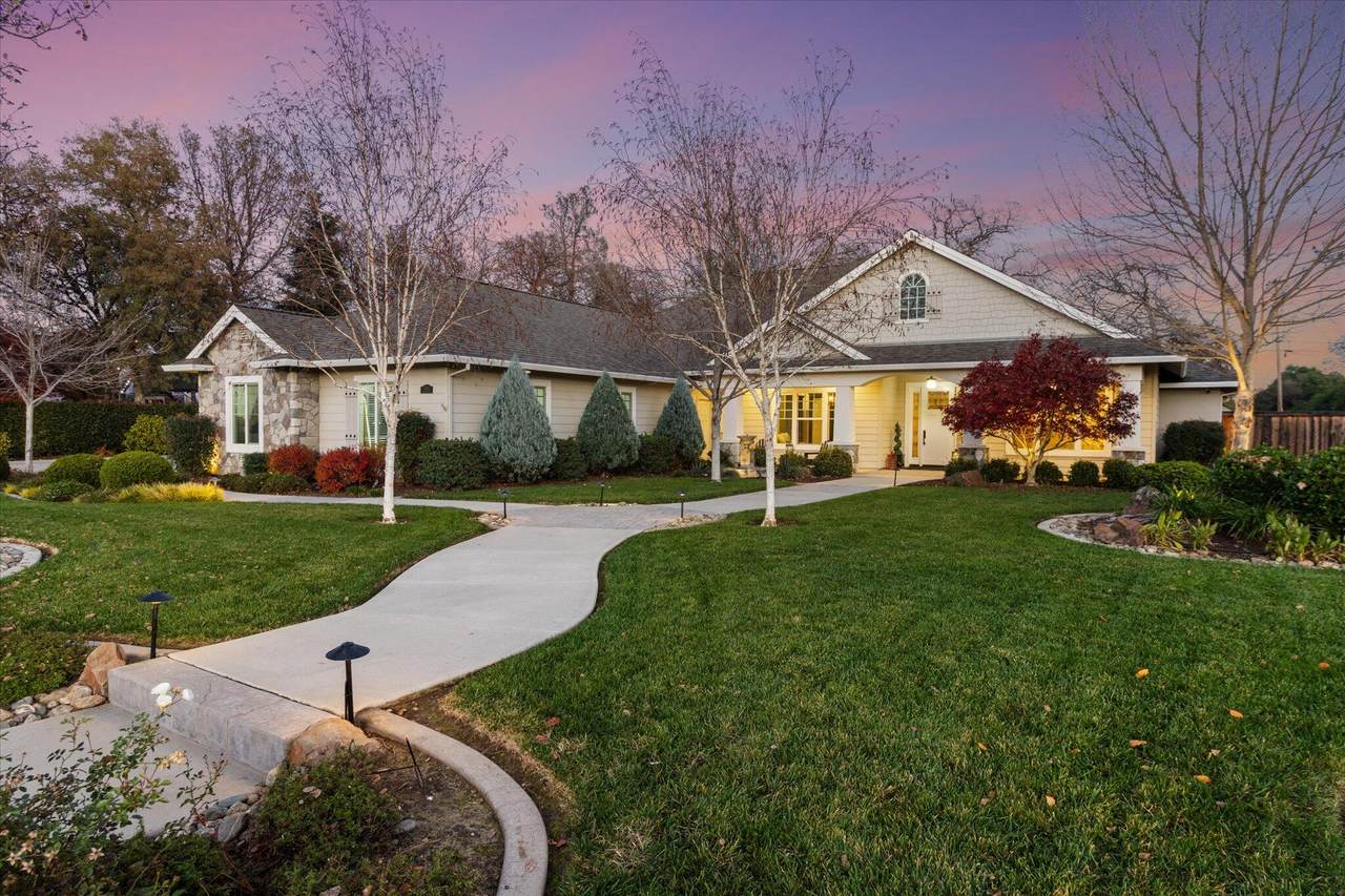 3385 Wimbledon Drive - Photo 1