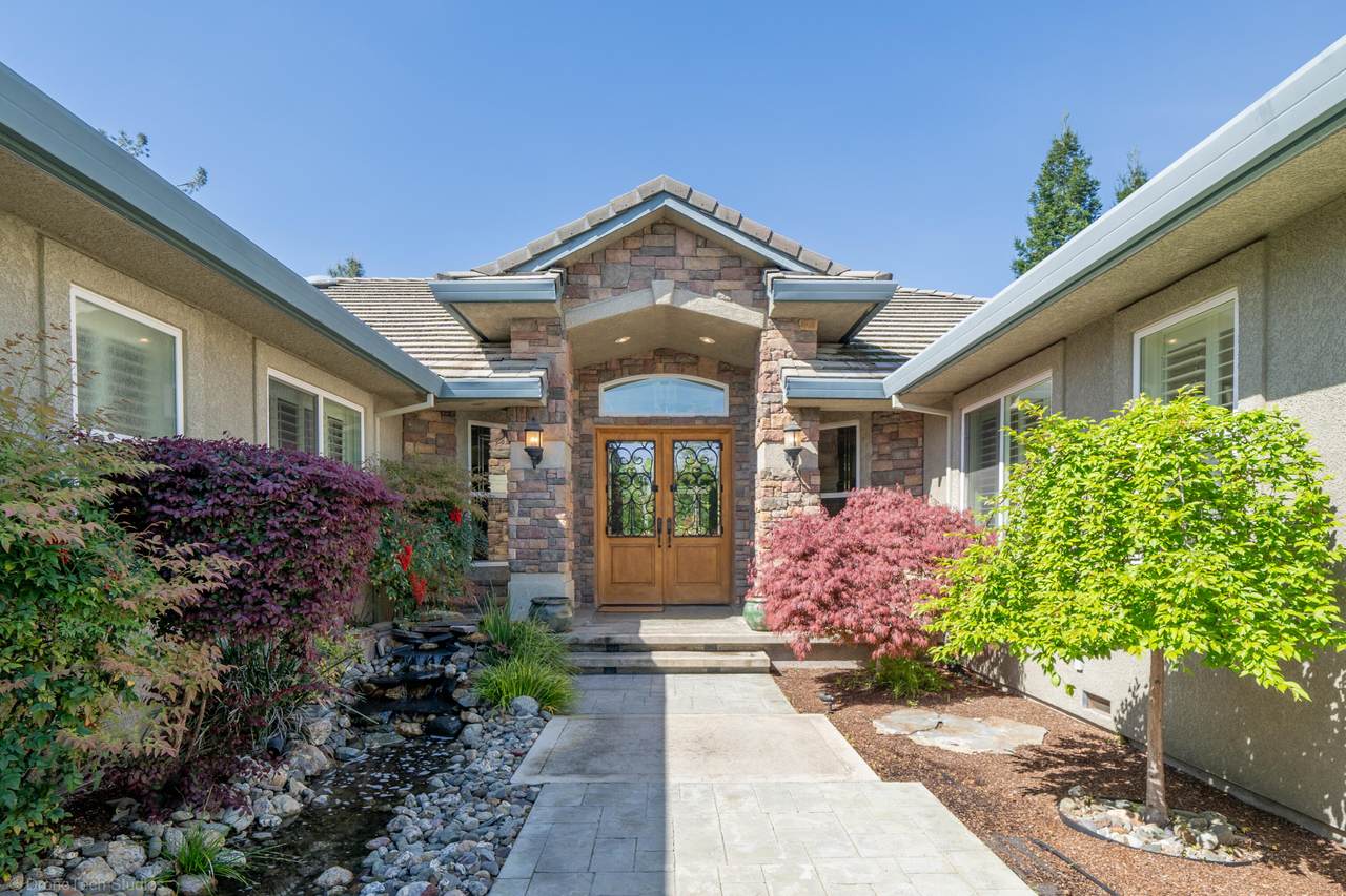 19565 San Vincente Drive - Photo 1