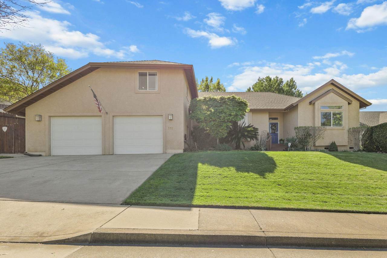 672 Reddington Drive - Photo 1
