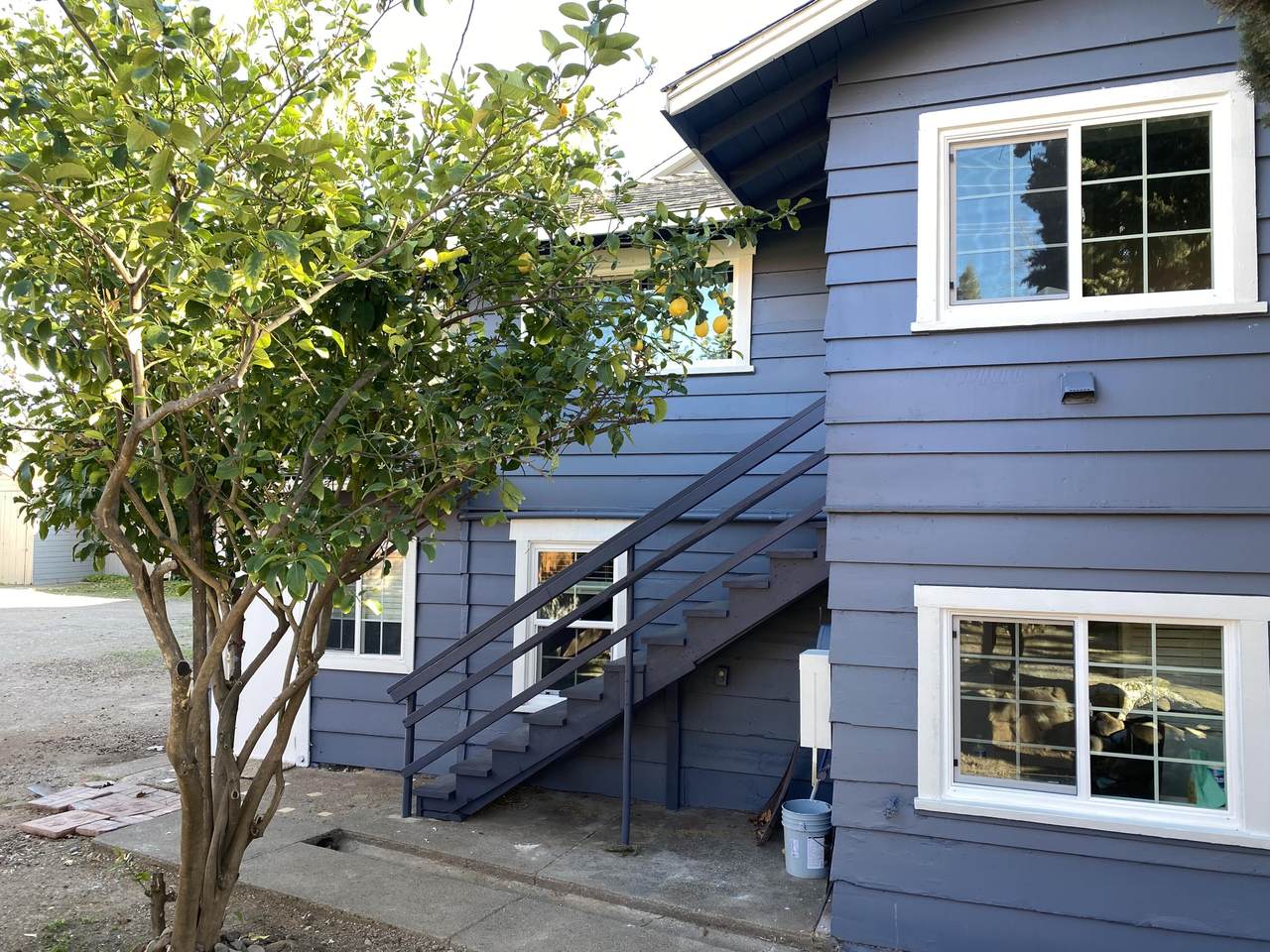 1129 Magnolia Avenue - Photo 1