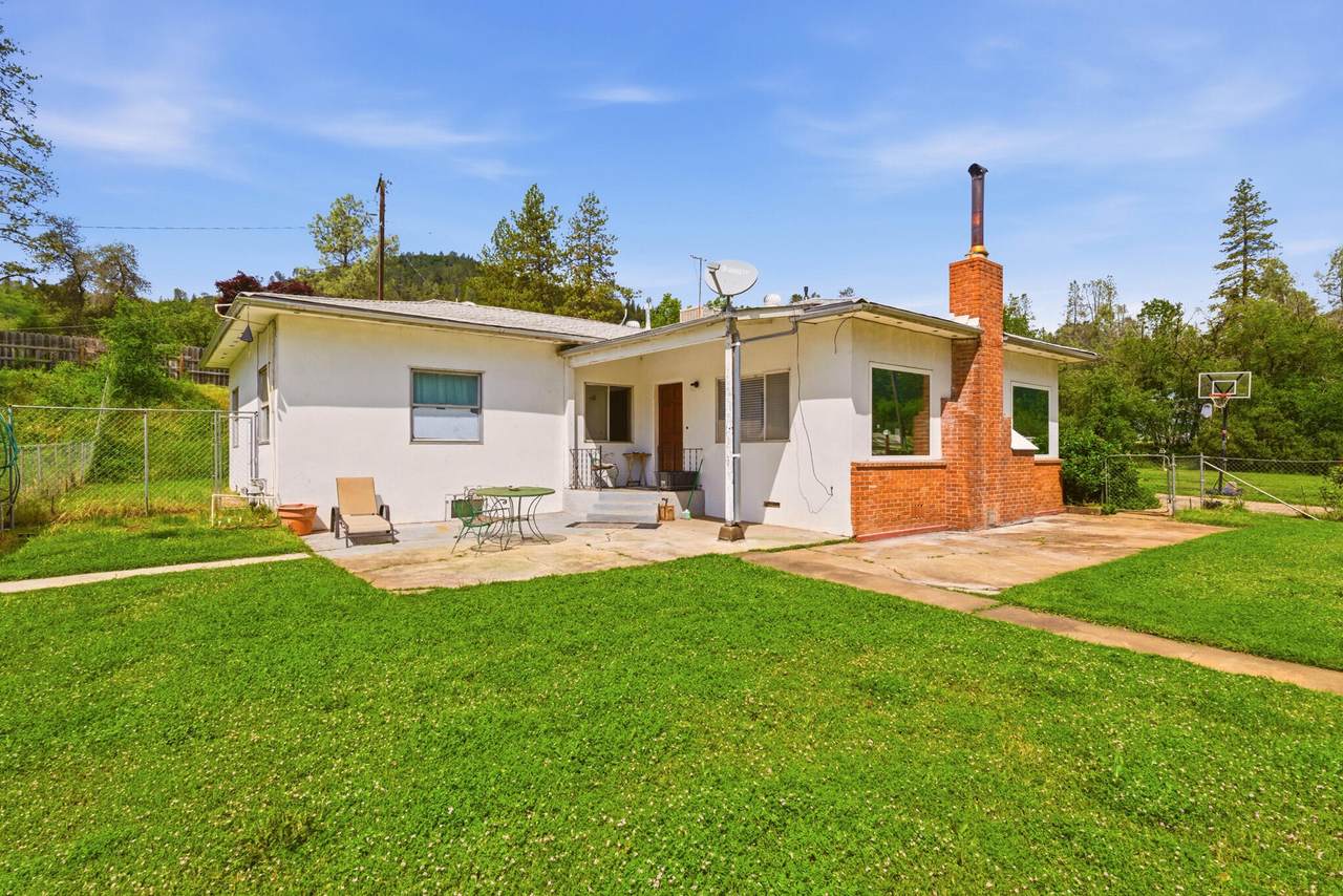 15194 Wonderland Boulevard - Photo 1