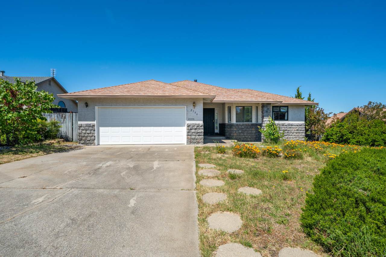 2736 Crystal Tree Drive - Photo 1