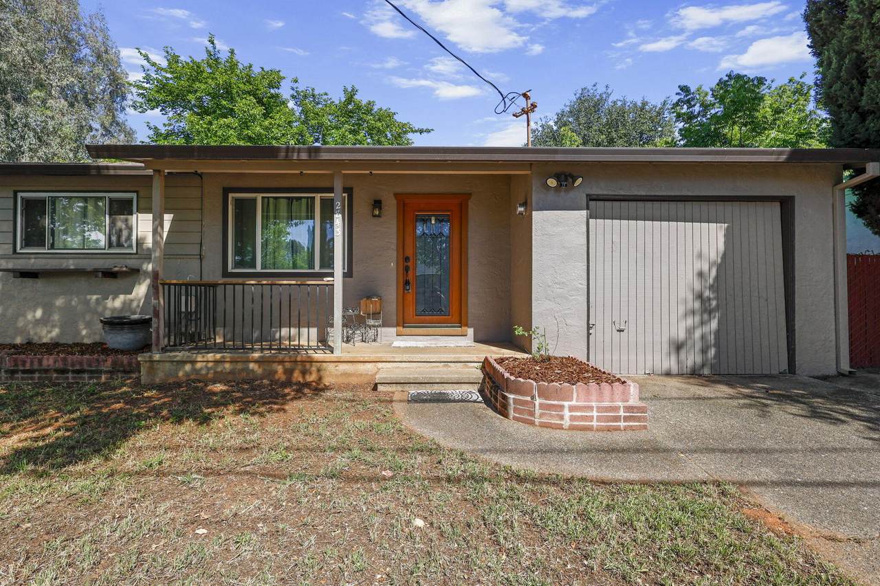 2843 Kenco Avenue - Photo 1