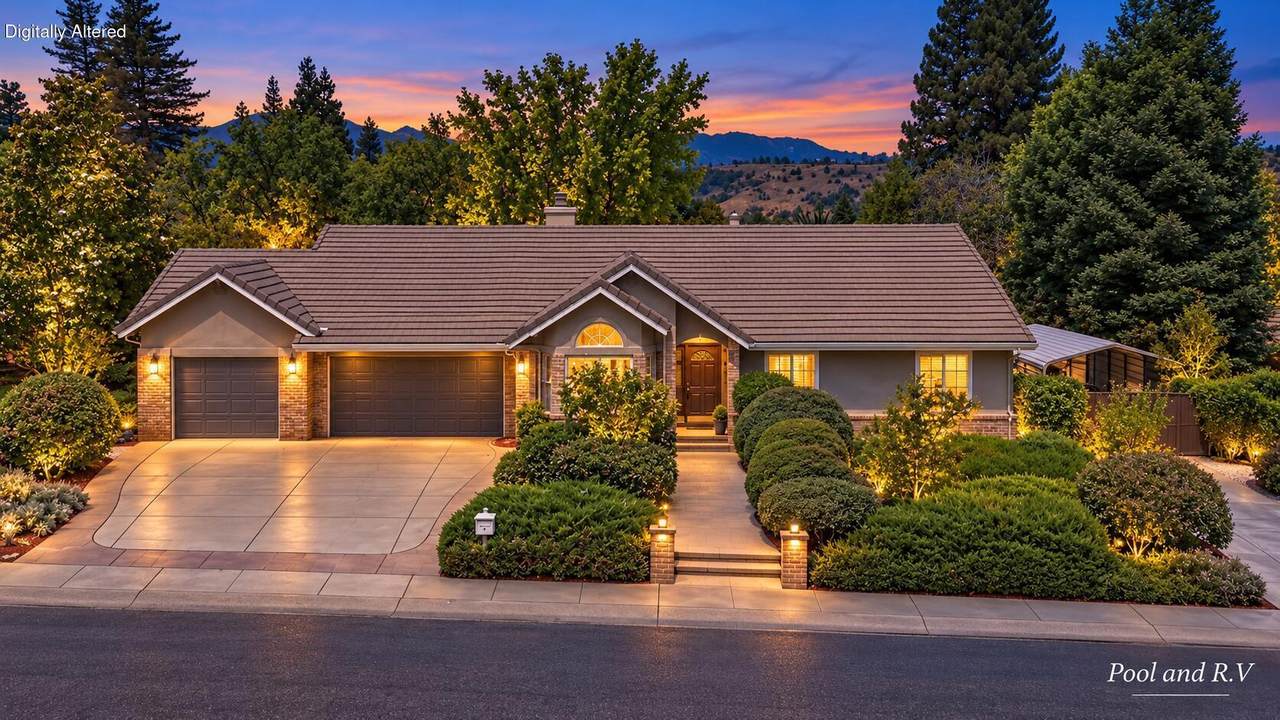568 River Oaks Drive - Photo 1