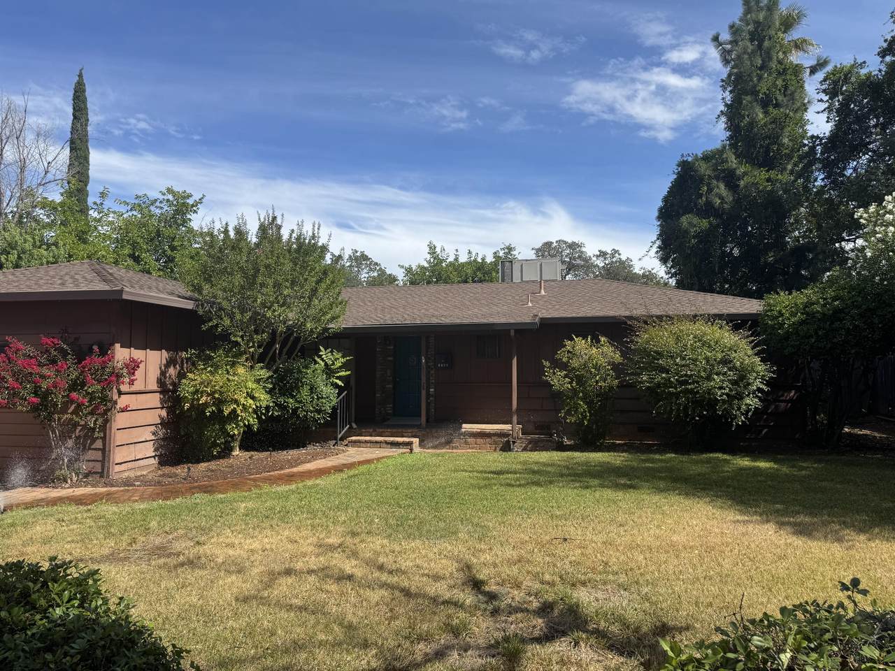 1700 Derby Lane - Photo 1