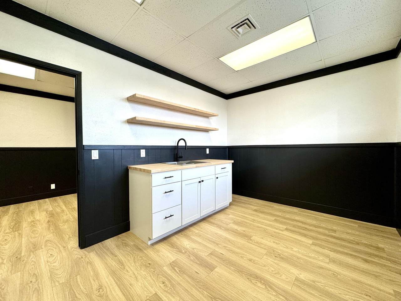 668 Azalea Avenue - Photo 1