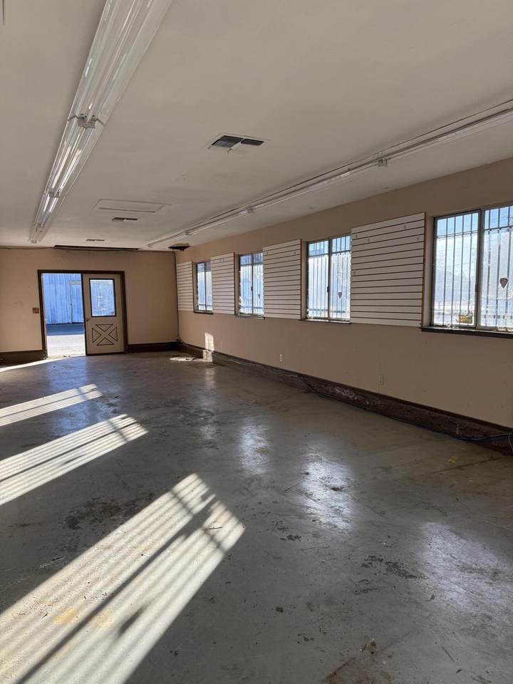 22020 Old 44 Drive - Photo 1