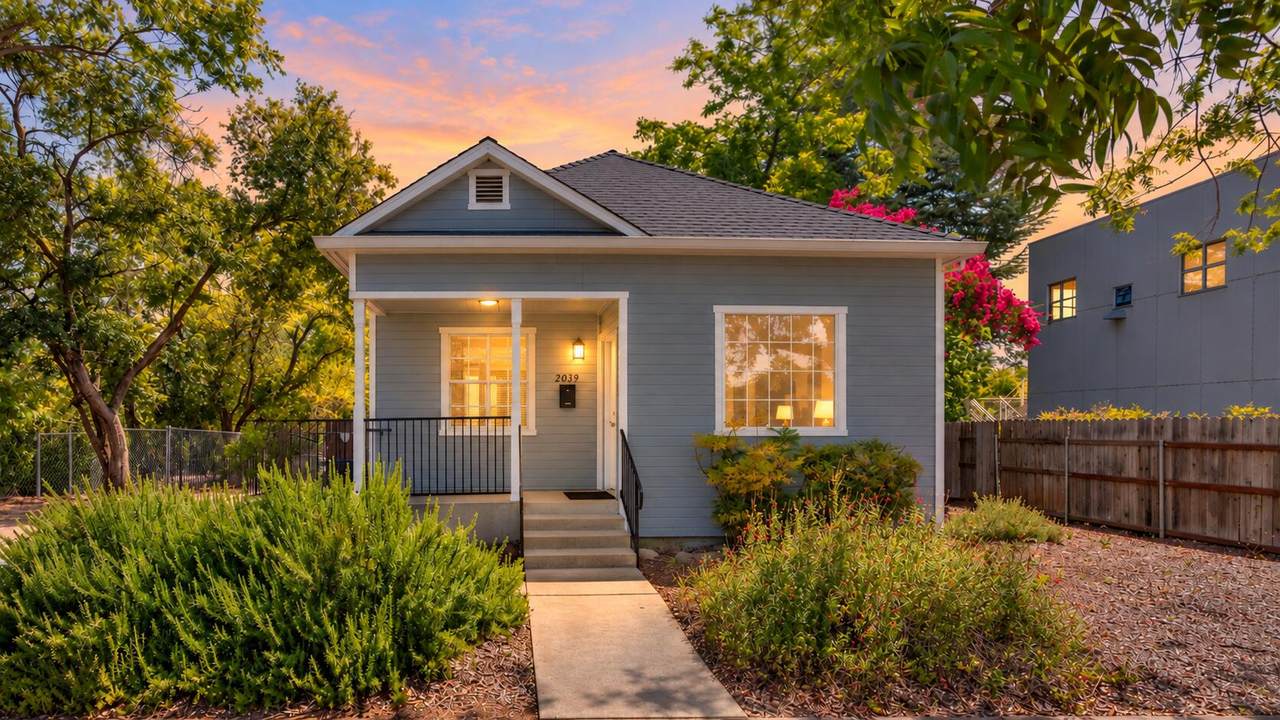2037 Pine Street - Photo 1
