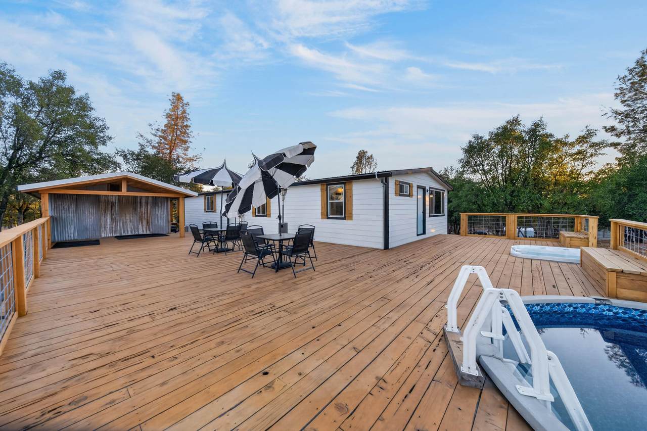 22970 Elk Trail - Photo 1