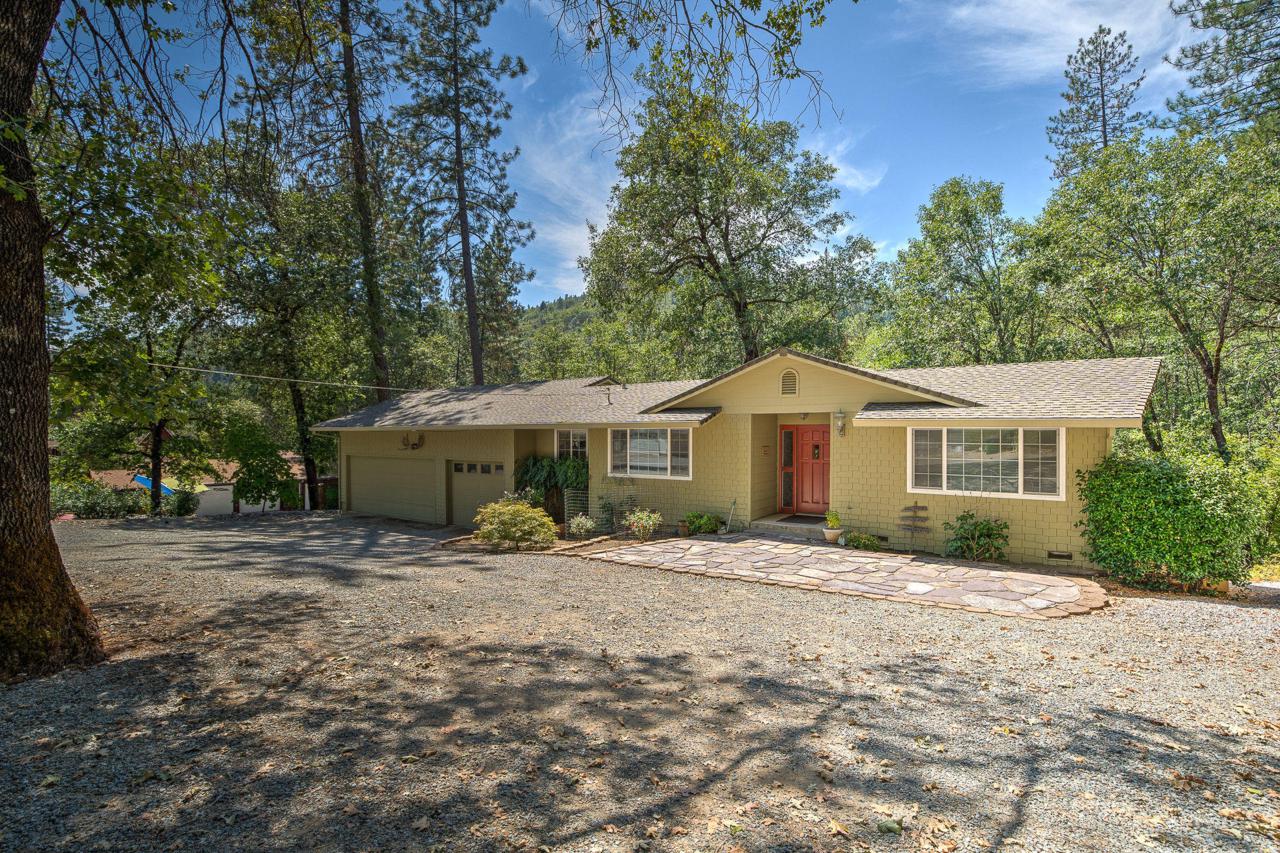 20720 Doney St - Photo 1