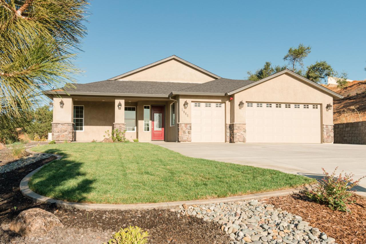 2865 Buckingham Dr - Photo 1