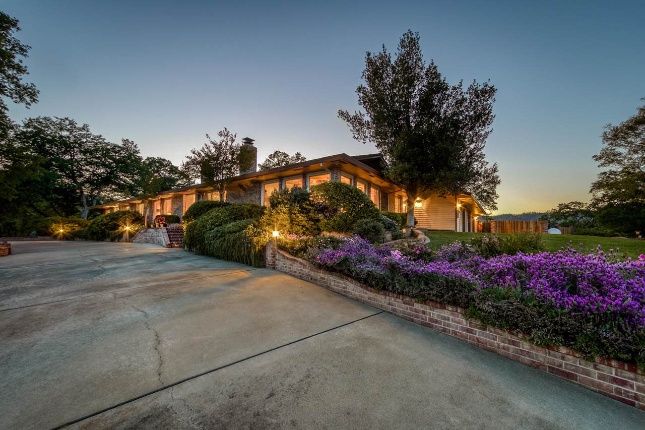 8900 Swasey Dr - Photo 1