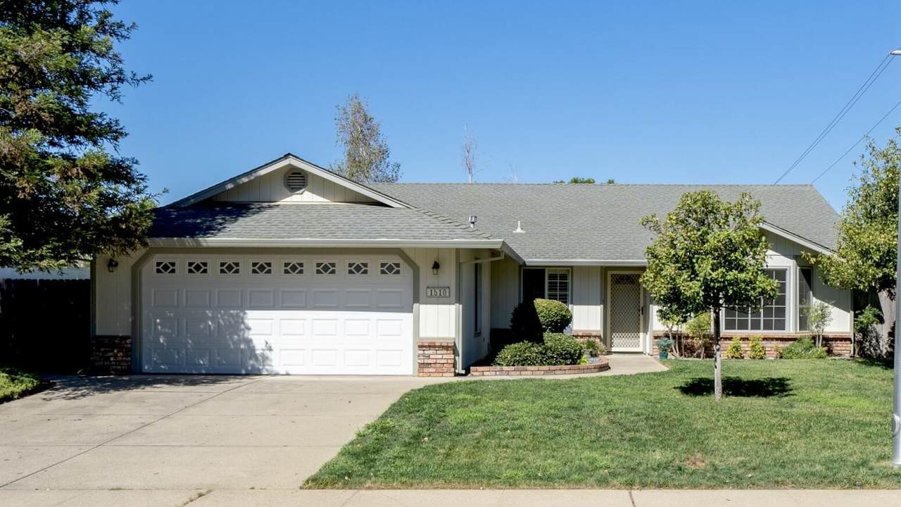 1510 French Lace Ln - Photo 1