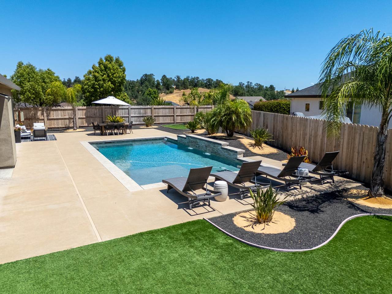 819 Bellagio Terrace - Photo 1