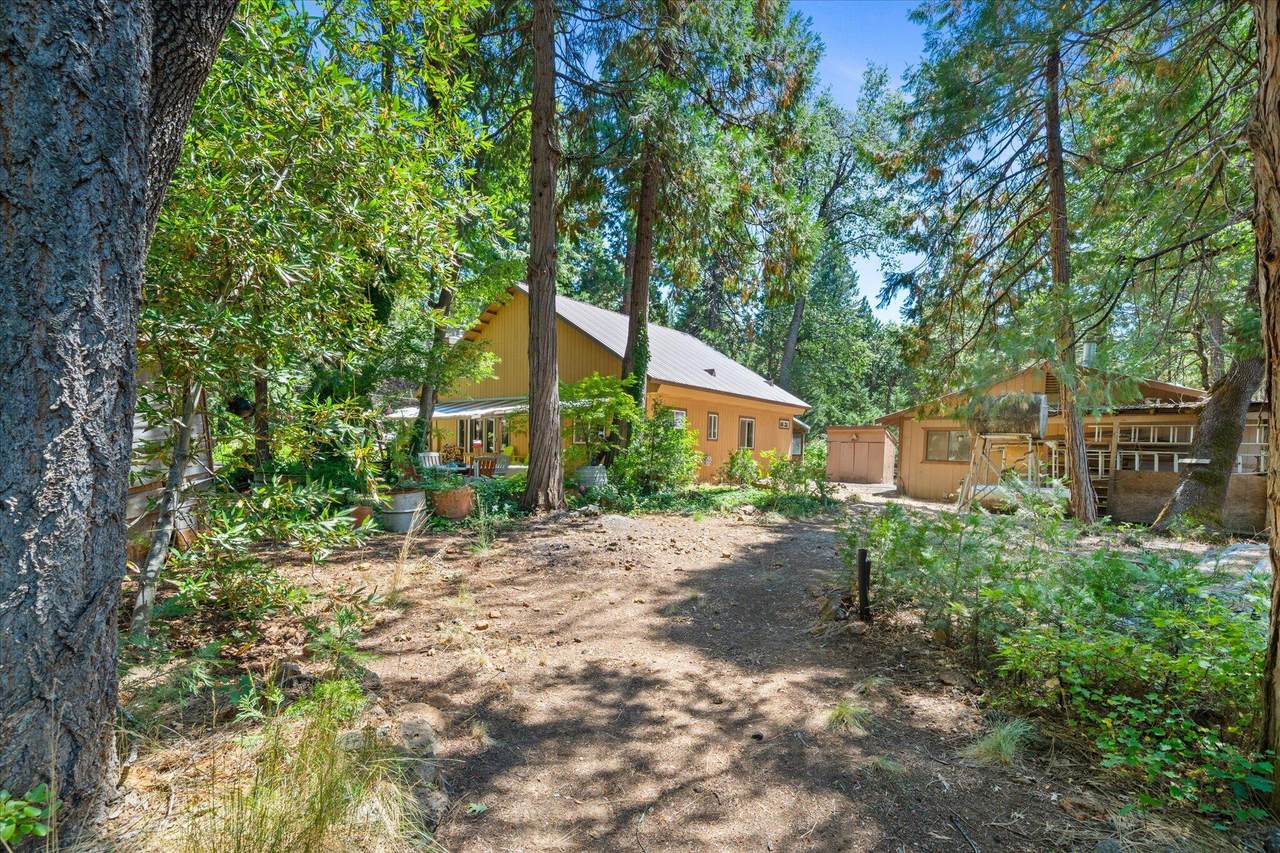 7652 Eastwood Way - Photo 1