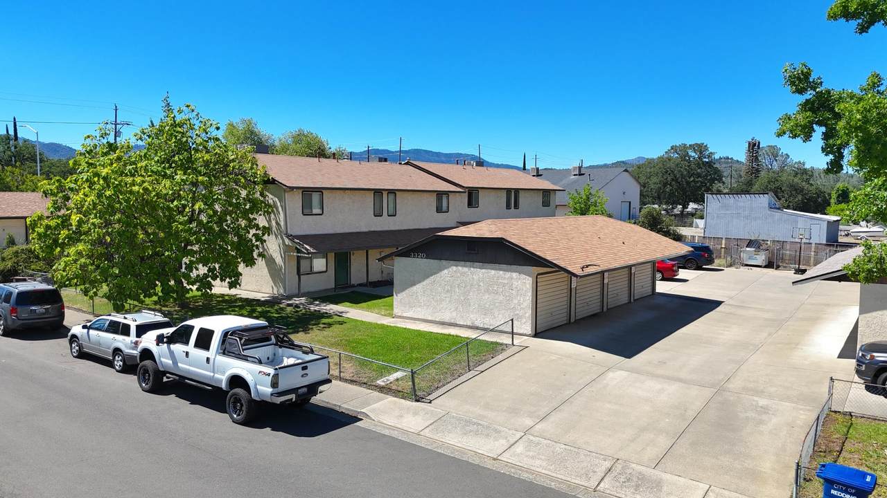 3320 Magnums Way - Photo 1