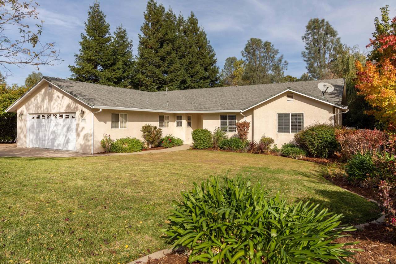2268 Wicklow St - Photo 1
