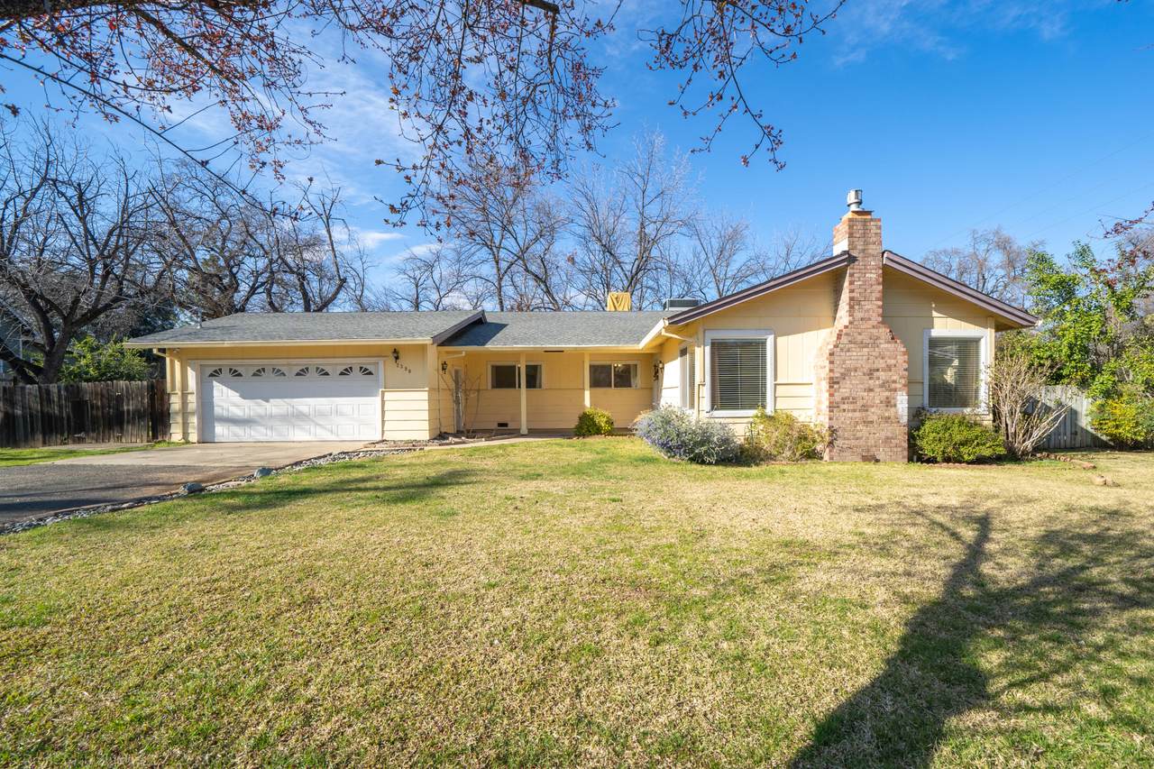 2390 North Dr - Photo 1