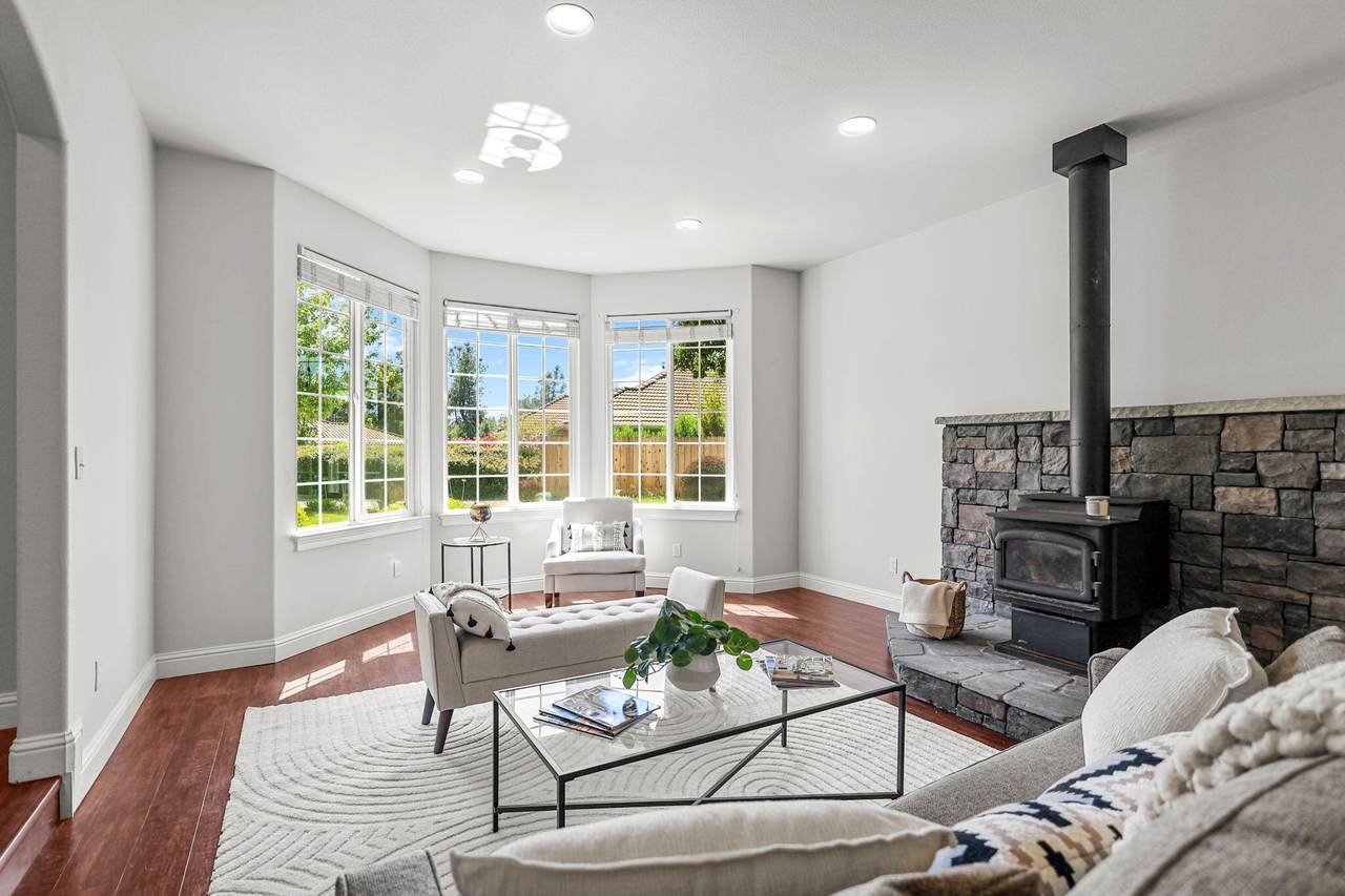 20340 Greenview Drive - Photo 1