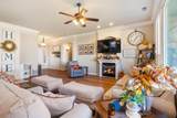 1638 Galaxy Way - Photo 7