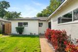 2122 Oxford Road - Photo 2
