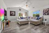 910 Montcrest Drive - Photo 4