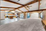 22709 Rodeo Avenue - Photo 10