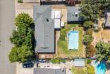 2912 Squire Avenue - Photo 35