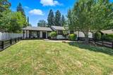 1683 Lakeside Drive - Photo 4
