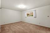 910 Hallmark Drive - Photo 11