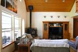 552-395 Roberts Drive - Photo 11