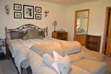 552-395 Roberts Drive - Photo 33