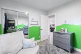2733 Leland Avenue - Photo 20