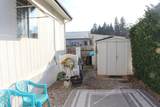 2093 Victor Avenue - Photo 20