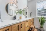 10156 Victoria Drive - Photo 16