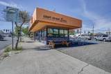 1718 Court Street - Photo 3