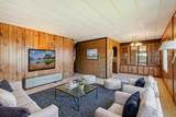 2093 Victor Avenue - Photo 3