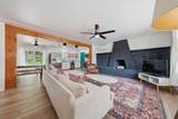 1448 Mistletoe Lane - Photo 4