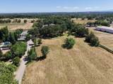 2660 Bonnyview Road - Photo 7