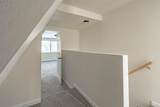 687-995 Redwood Way - Photo 15