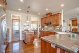 705-135 Kenneth Lane - Photo 11