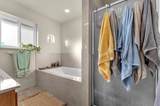 21550 Leaf Avenue - Photo 23