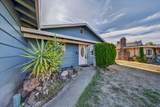 1458 Hemlock Avenue - Photo 2