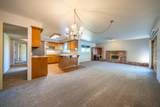 688 Julie Way - Photo 15
