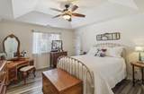 2654 Queens Way - Photo 19