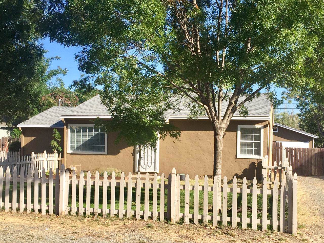 19419 Lucille St - Photo 1
