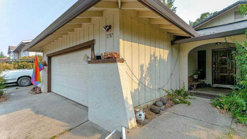3787 Oro St - Photo 1