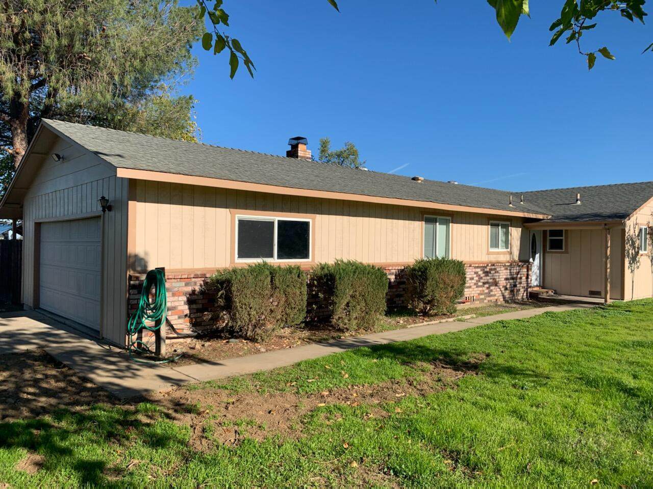 21992 Peacock Way - Photo 1