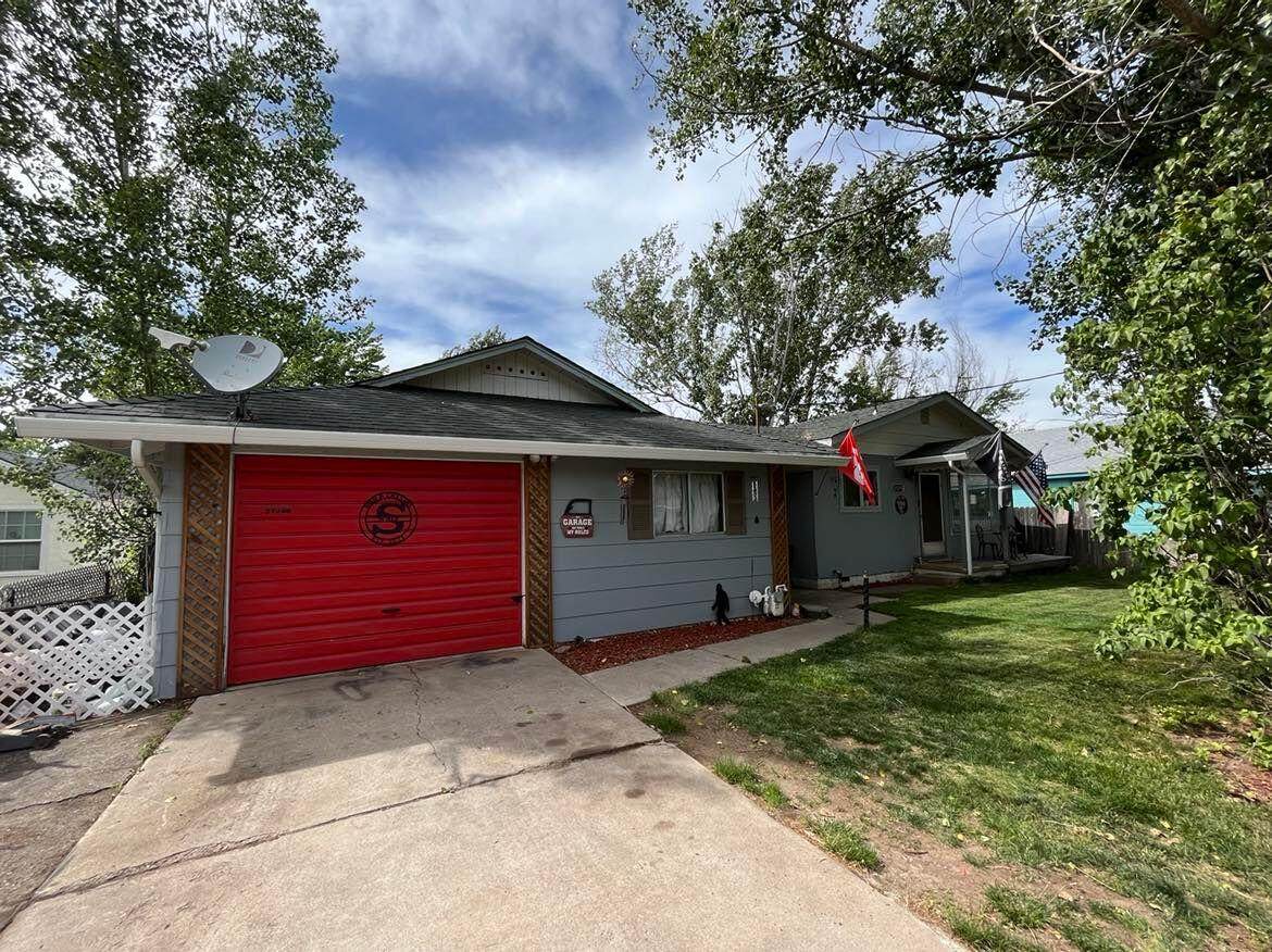 37296 Bainbridge Dr - Photo 1