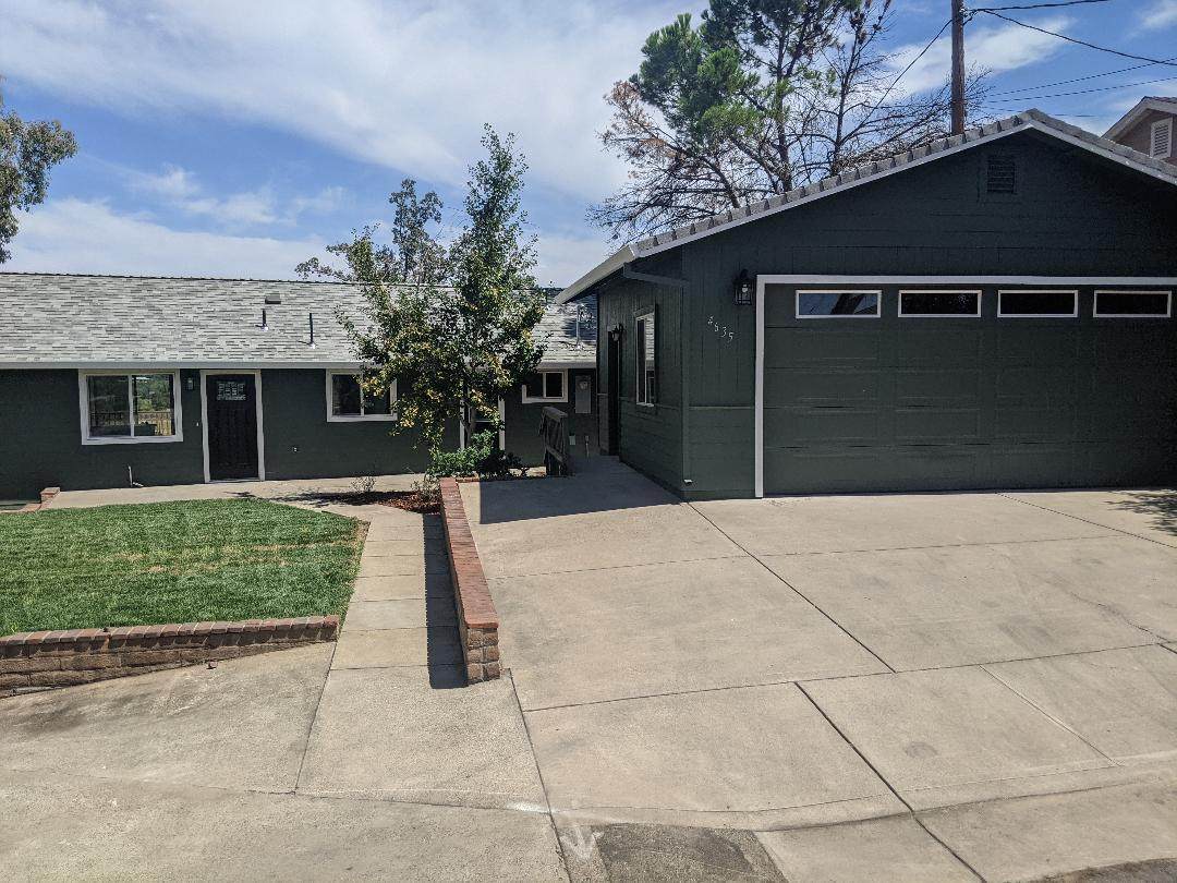 4635 Memory Ln - Photo 1